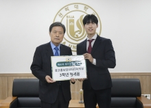 신라대, 제60회 세무사 시험 최종 합격자 배출 첨부파일  - 1. 왼쪽부터 신라대 허남식 총장, 정세윤 학생.JPG